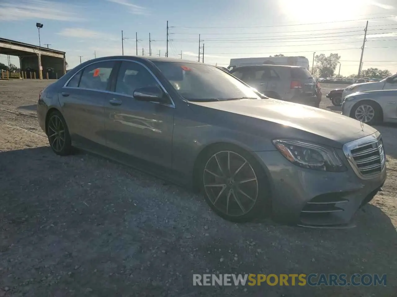 4 Photograph of a damaged car WDDUG6GB7KA453106 MERCEDES-BENZ S-CLASS 2019