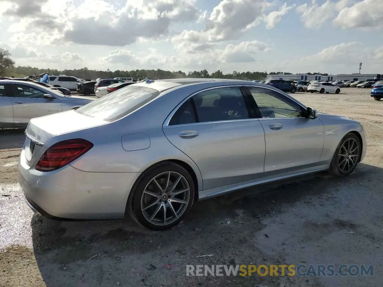 3 Photograph of a damaged car WDDUG6GB8KA459254 MERCEDES-BENZ S-CLASS 2019
