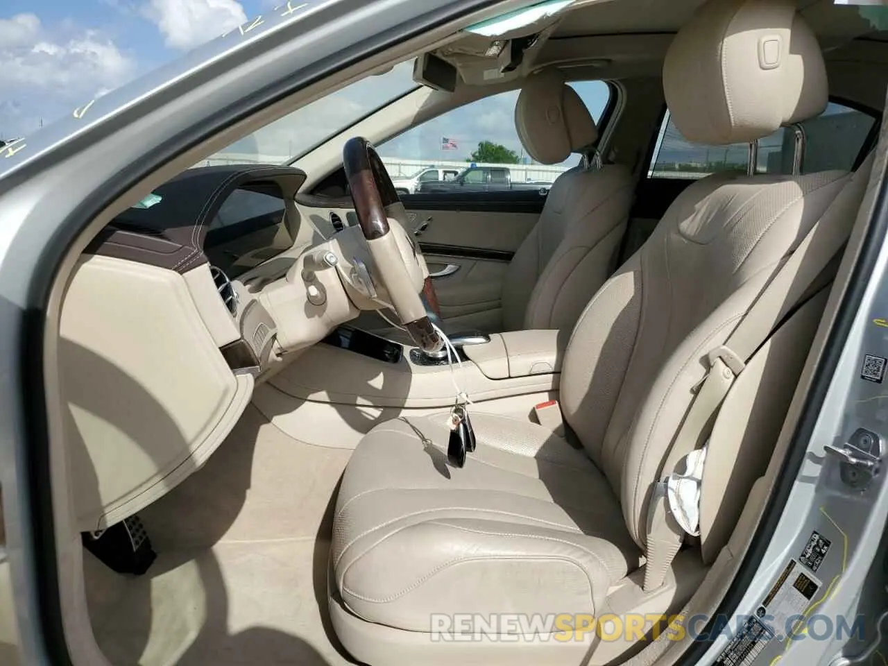 7 Photograph of a damaged car WDDUG6GB8KA459254 MERCEDES-BENZ S-CLASS 2019