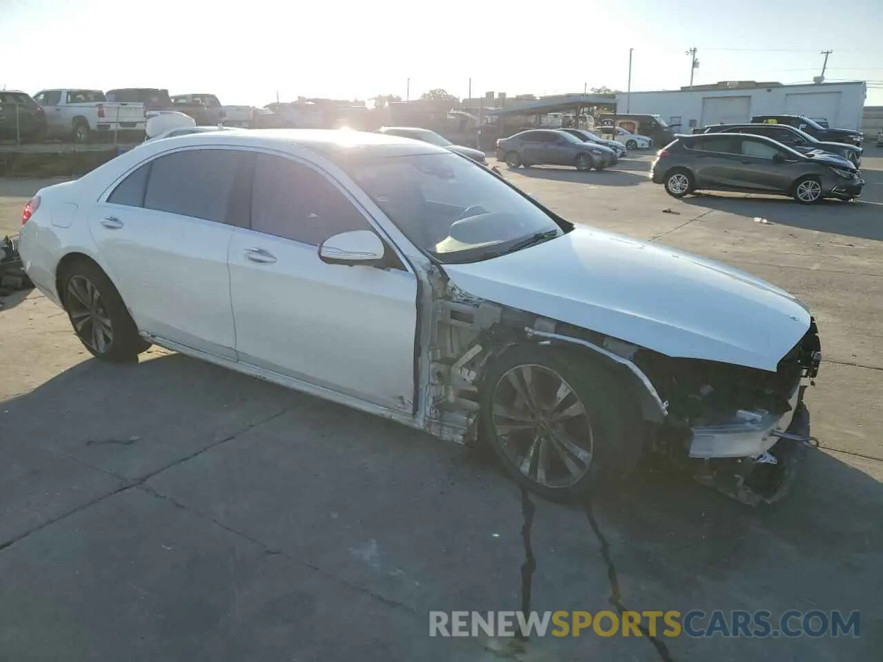 4 Photograph of a damaged car WDDUG6GB8KA475762 MERCEDES-BENZ S-CLASS 2019