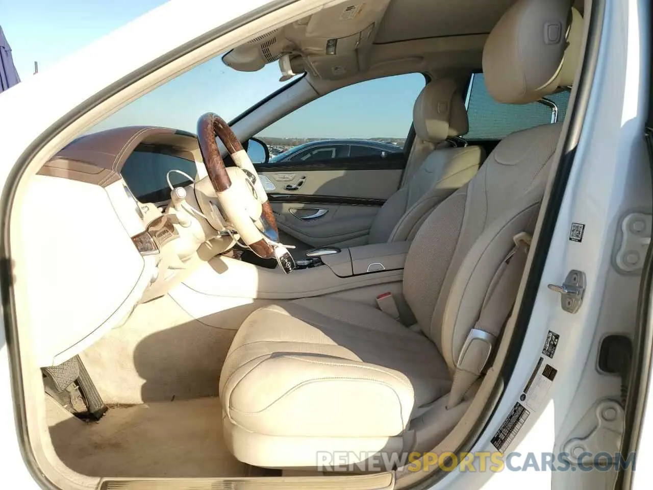 7 Photograph of a damaged car WDDUG6GB8KA475762 MERCEDES-BENZ S-CLASS 2019