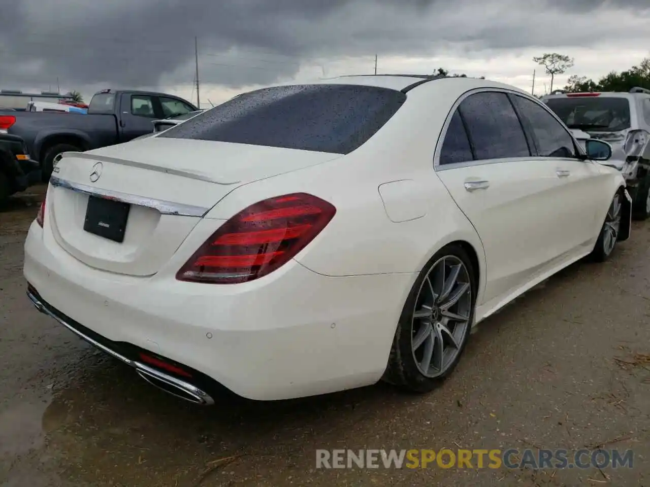 4 Photograph of a damaged car WDDUG8DB9KA429518 MERCEDES-BENZ S-CLASS 2019