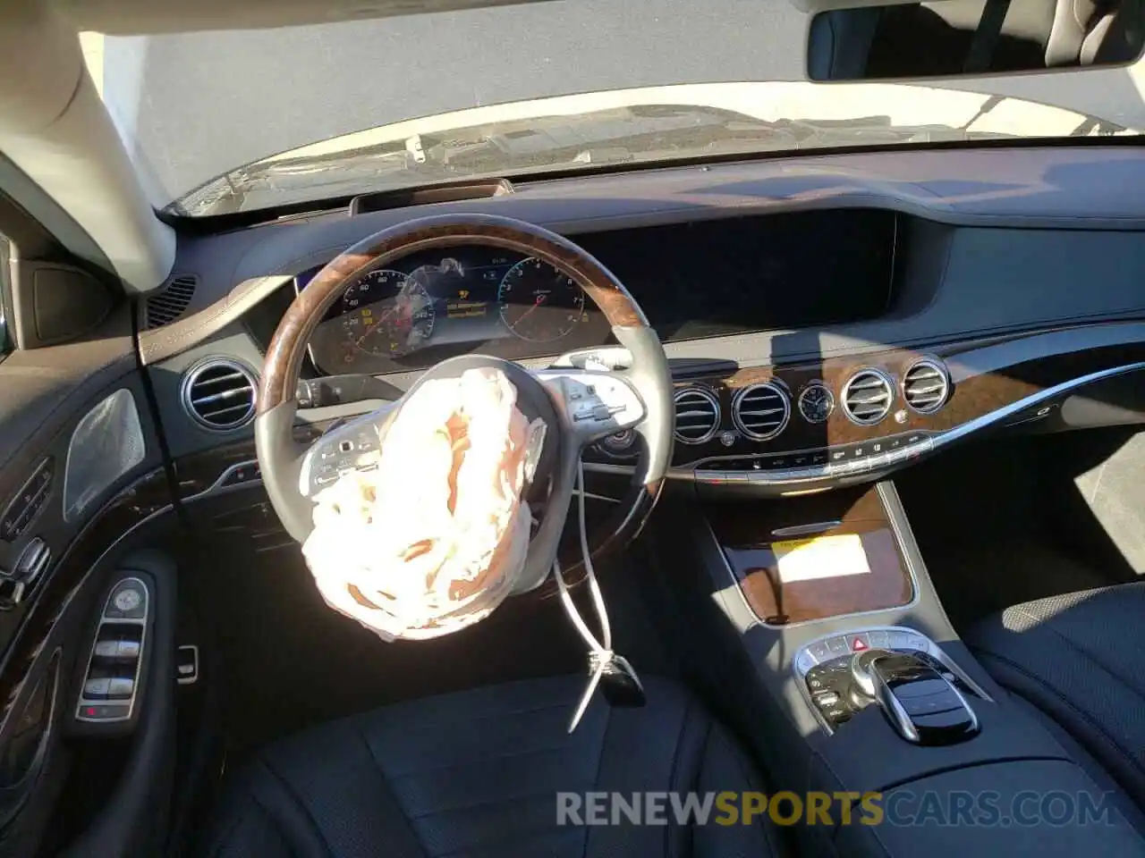 8 Photograph of a damaged car WDDUG8GB7KA469446 MERCEDES-BENZ S-CLASS 2019