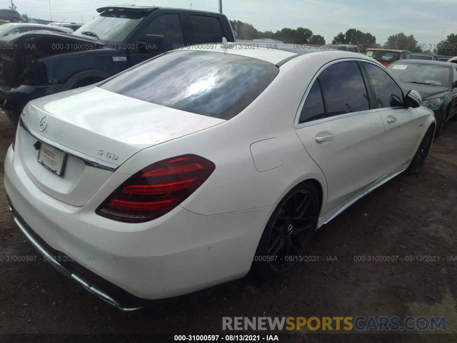 4 Photograph of a damaged car WDDUG8JB7KA480231 MERCEDES-BENZ S-CLASS 2019