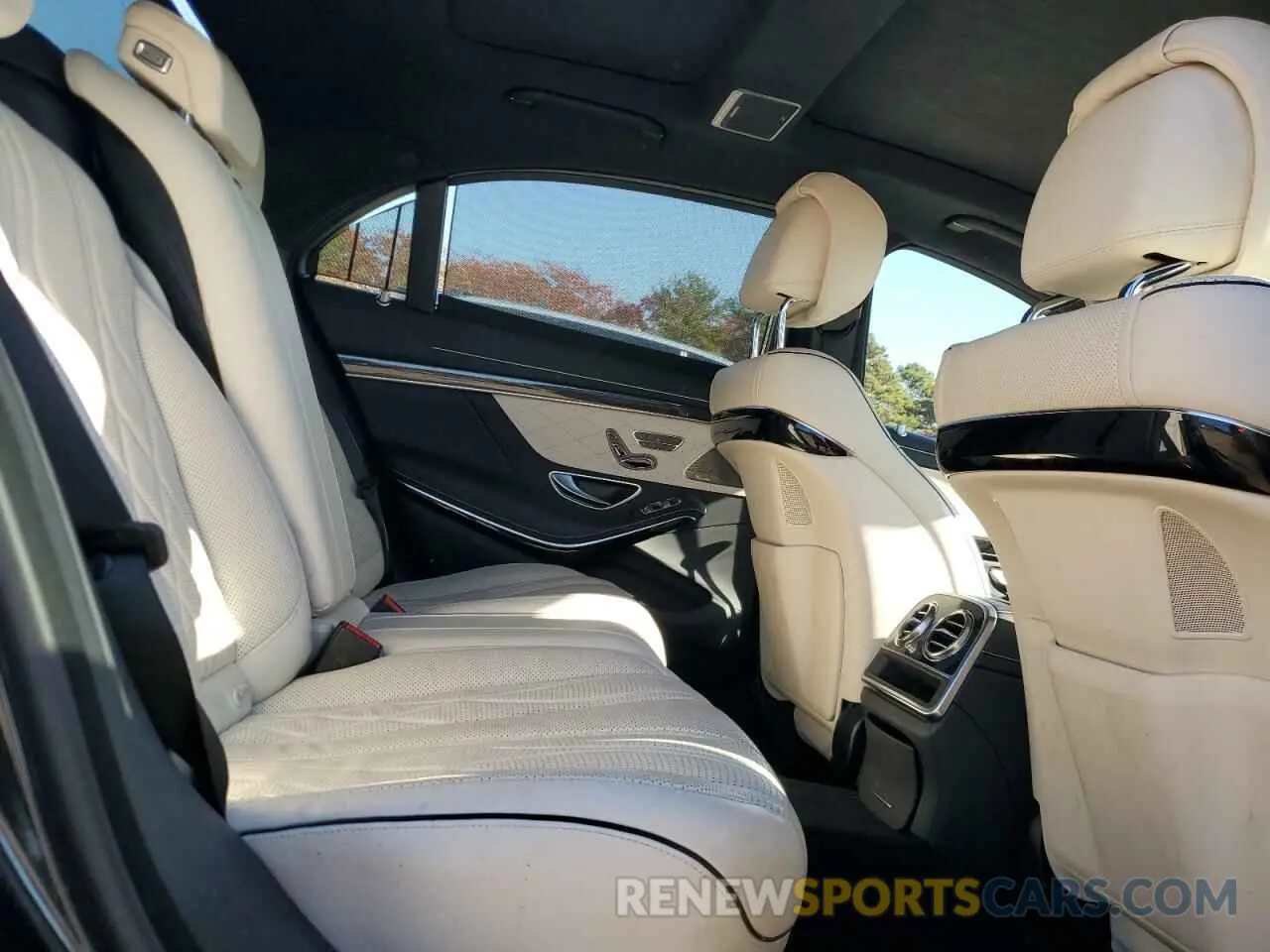 11 Photograph of a damaged car WDDUG8JBXKA483818 MERCEDES-BENZ S-CLASS 2019