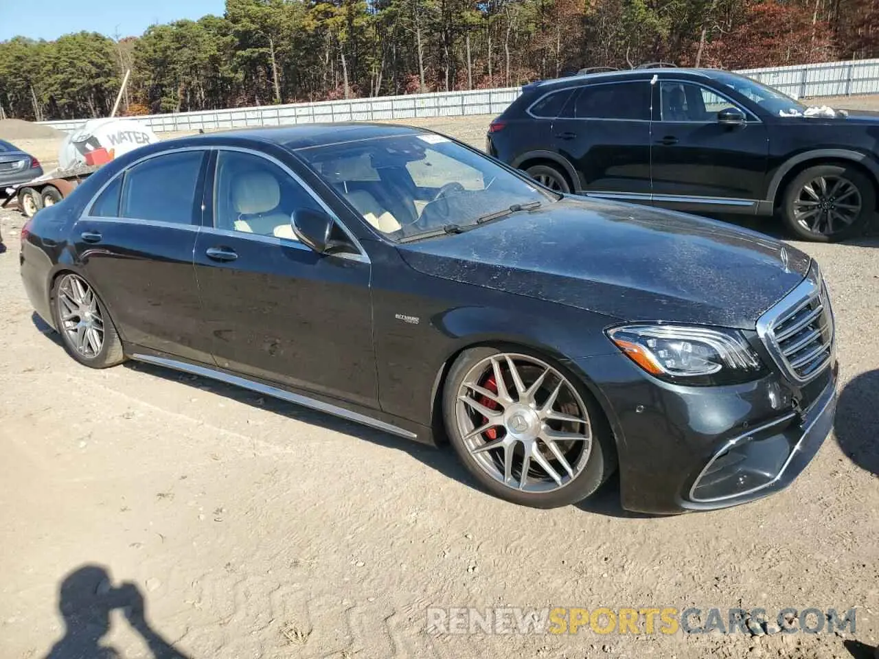 4 Photograph of a damaged car WDDUG8JBXKA483818 MERCEDES-BENZ S-CLASS 2019