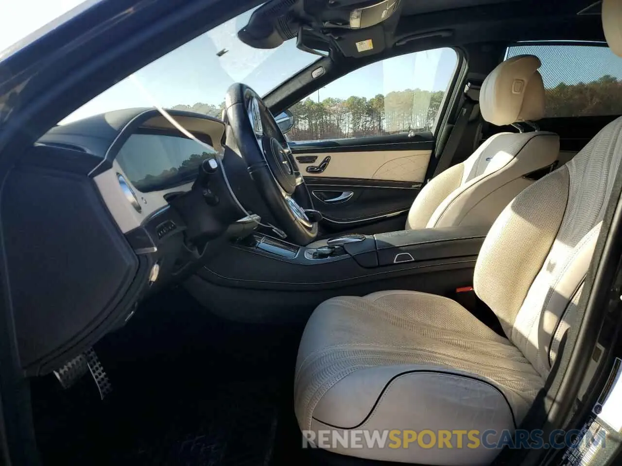 7 Photograph of a damaged car WDDUG8JBXKA483818 MERCEDES-BENZ S-CLASS 2019