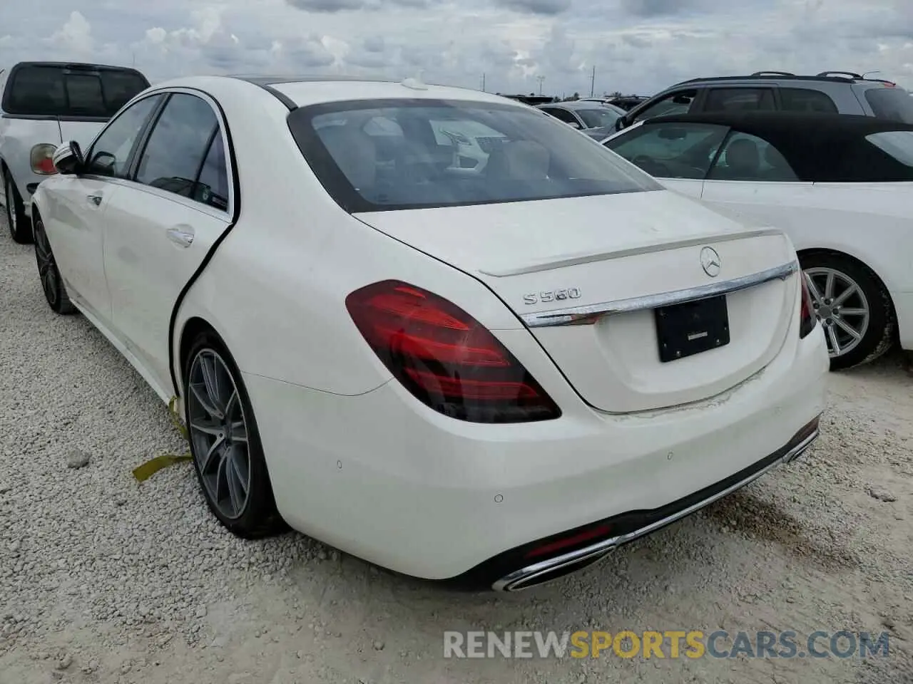 3 Photograph of a damaged car W1KUG8DB8LA553992 MERCEDES-BENZ S-CLASS 2020