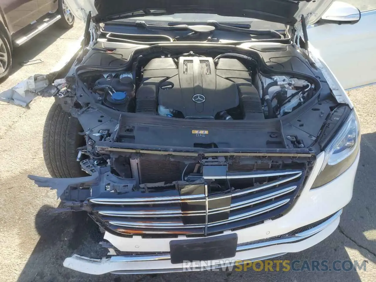 11 Photograph of a damaged car WDDUG6GB5LA502370 MERCEDES-BENZ S-CLASS 2020