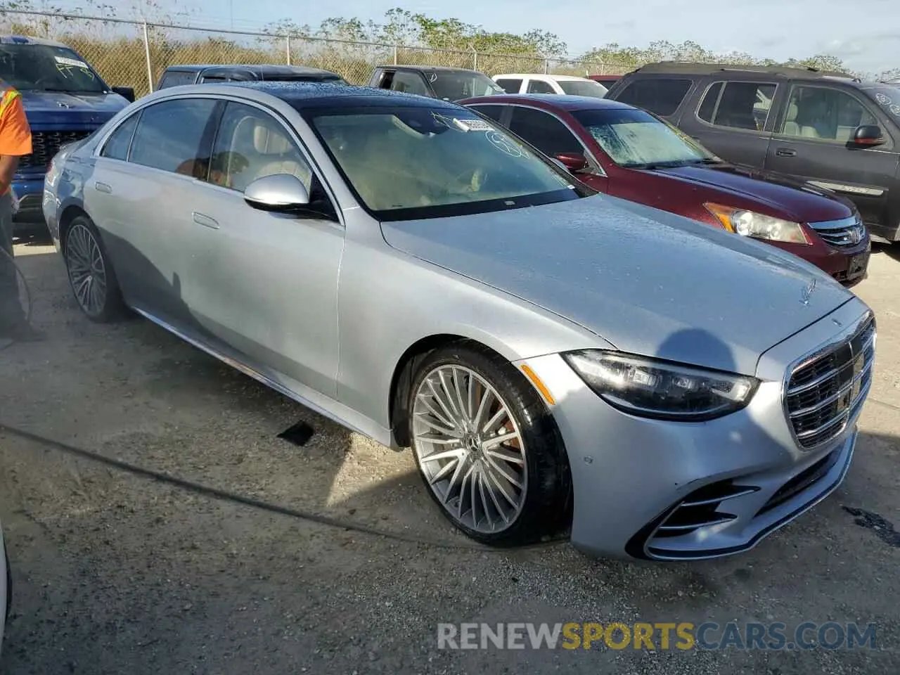 4 Photograph of a damaged car W1K6G7GB8MA032562 MERCEDES-BENZ S-CLASS 2021