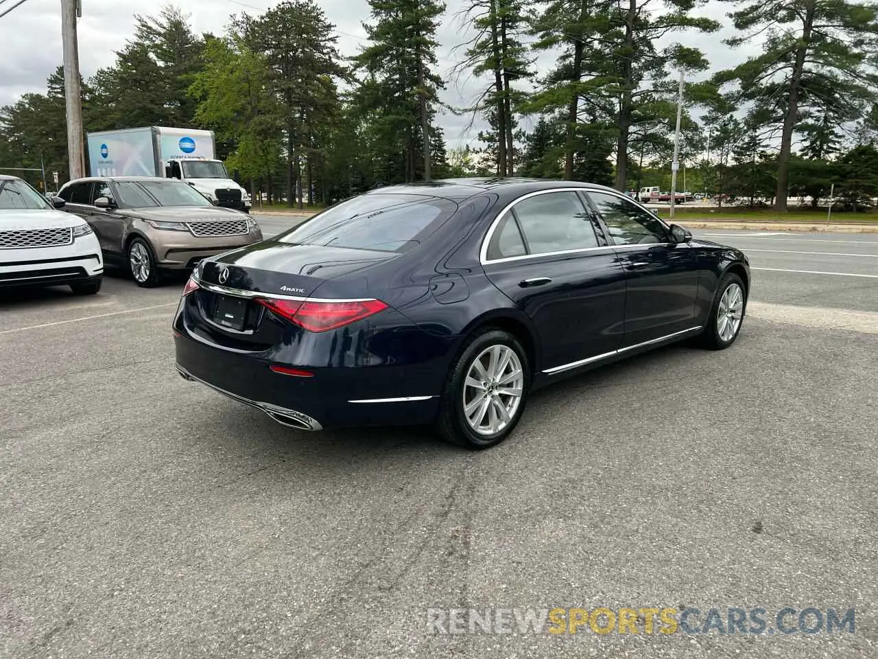 4 Photograph of a damaged car W1K6G6DB2NA068179 MERCEDES-BENZ S-CLASS 2022