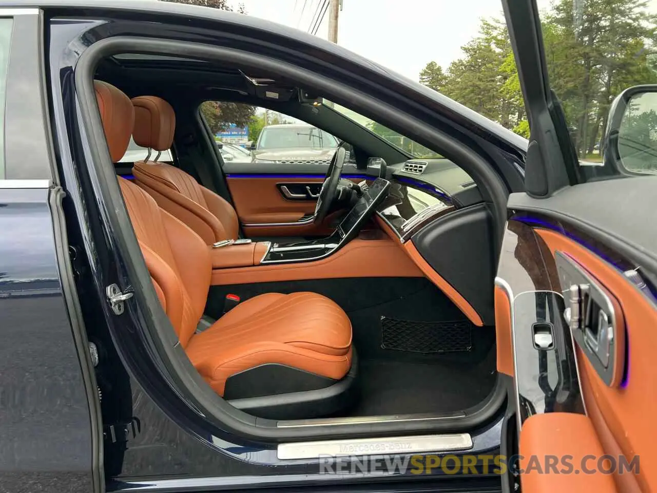 5 Photograph of a damaged car W1K6G6DB2NA068179 MERCEDES-BENZ S-CLASS 2022