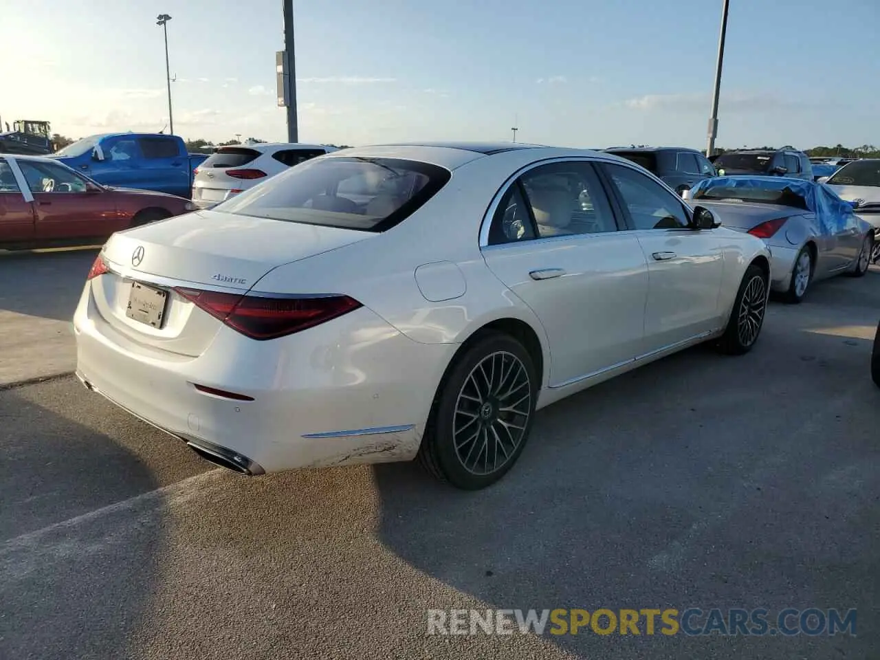 3 Photograph of a damaged car W1K6G6DB6NA078908 MERCEDES-BENZ S-CLASS 2022