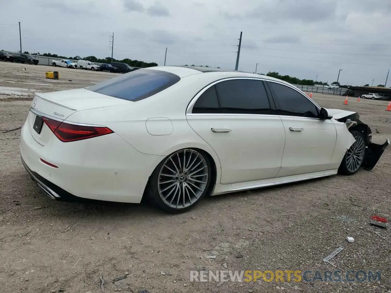 3 Photograph of a damaged car W1K6G6DBXNA166392 MERCEDES-BENZ S-CLASS 2022