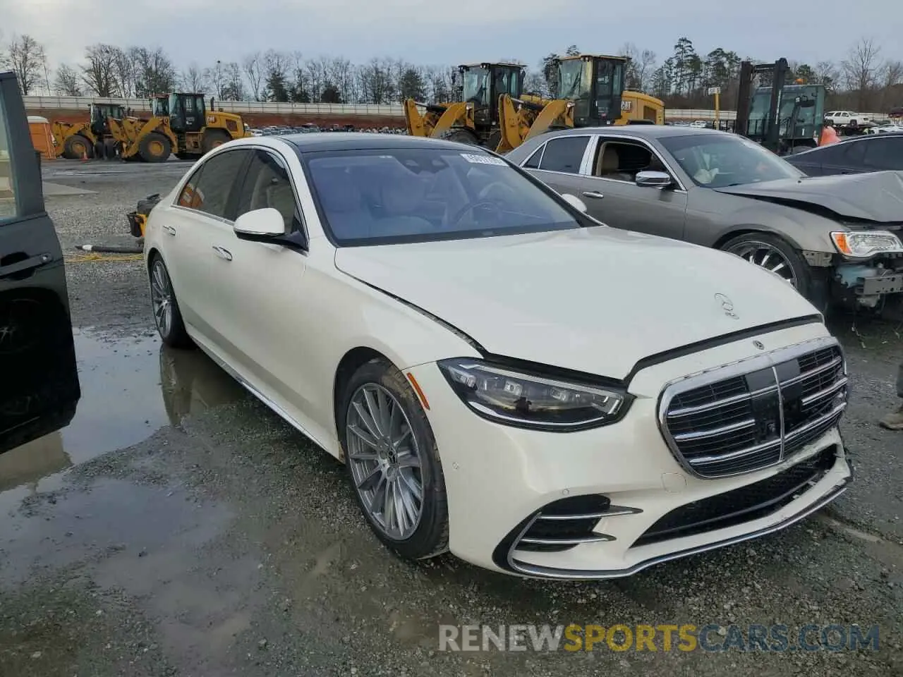 4 Photograph of a damaged car W1K6G7GB0NA152146 MERCEDES-BENZ S-CLASS 2022