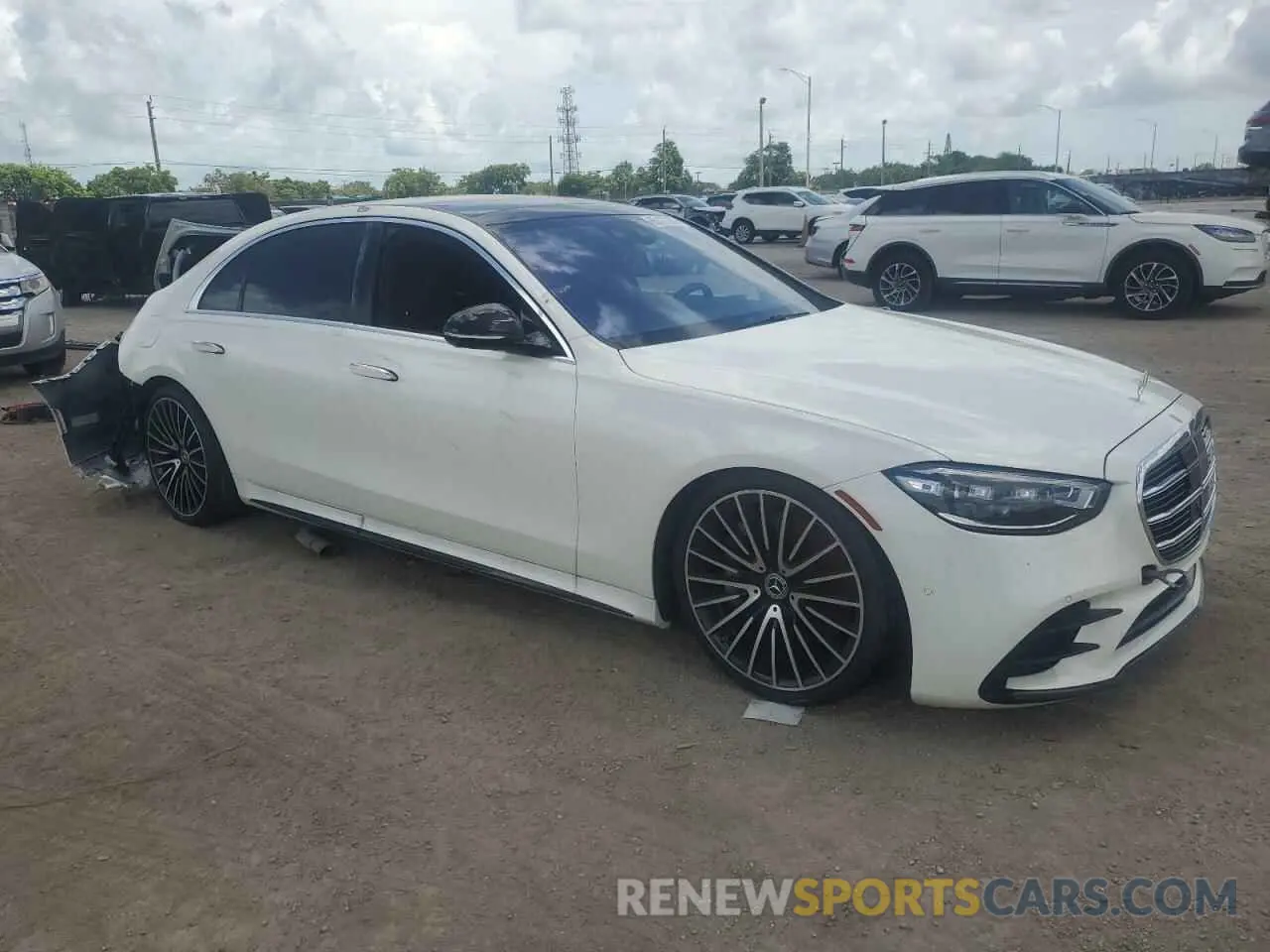 4 Photograph of a damaged car W1K6G7GB1NA080566 MERCEDES-BENZ S-CLASS 2022