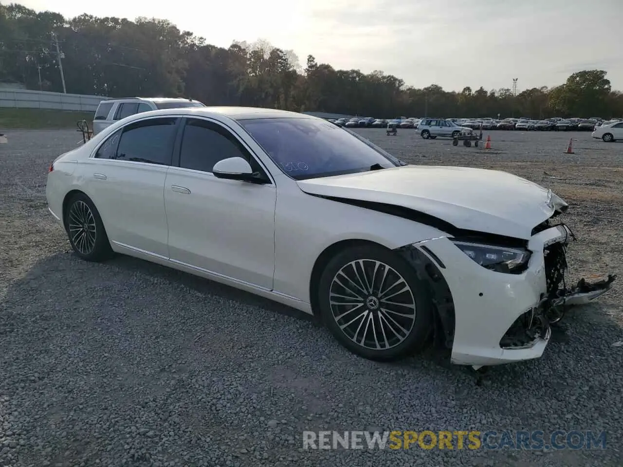 4 Photograph of a damaged car W1K6G7GB1NA130267 MERCEDES-BENZ S-CLASS 2022