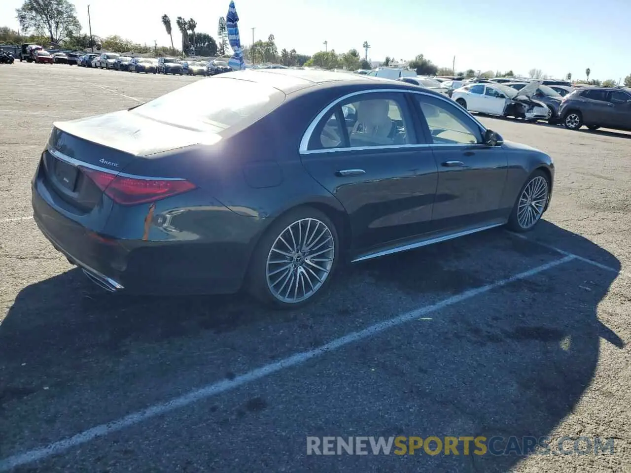 3 Photograph of a damaged car W1K6G7GB3NA155266 MERCEDES-BENZ S-CLASS 2022