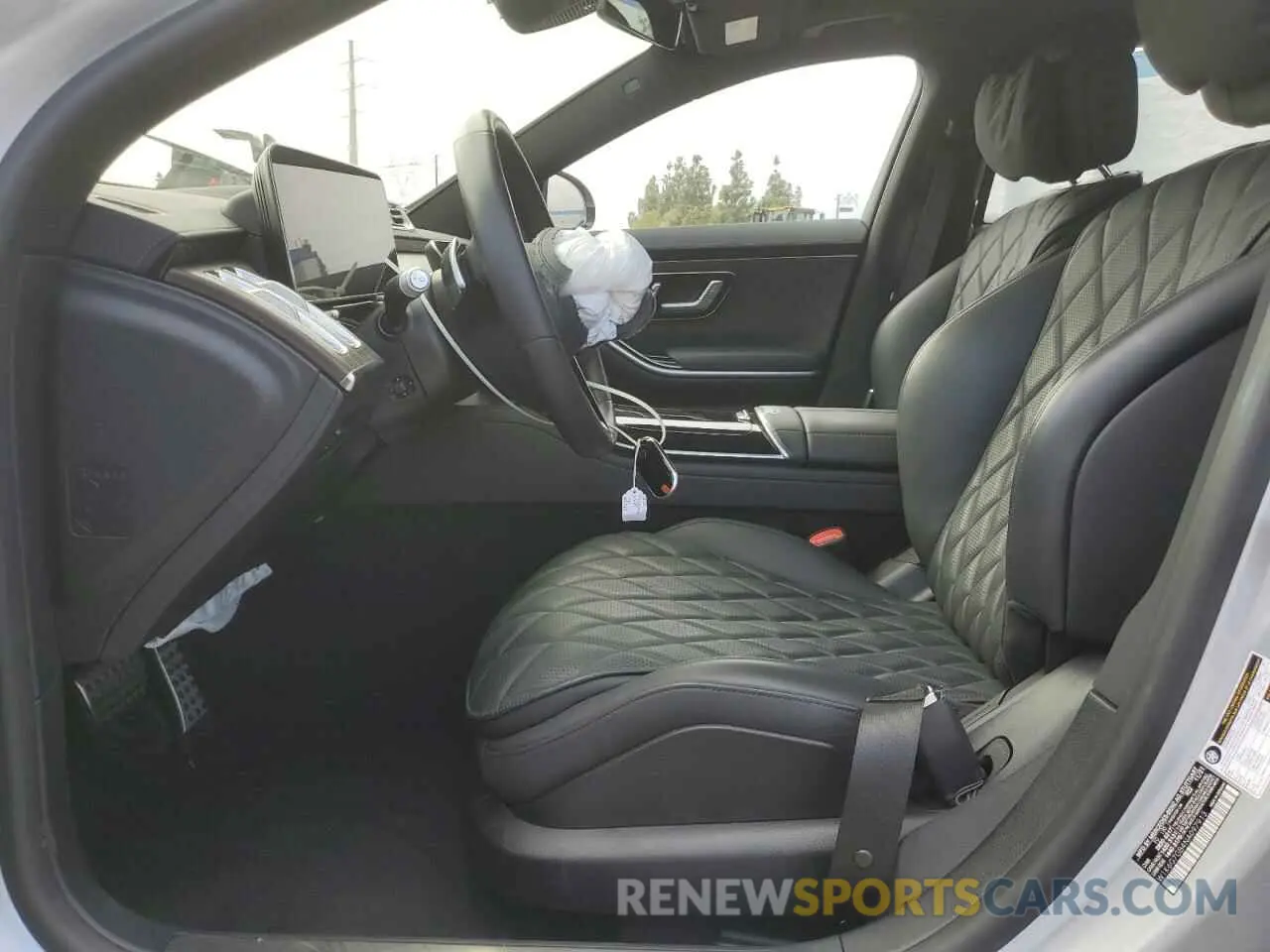 7 Photograph of a damaged car W1K6G7GB4NA097913 MERCEDES-BENZ S-CLASS 2022