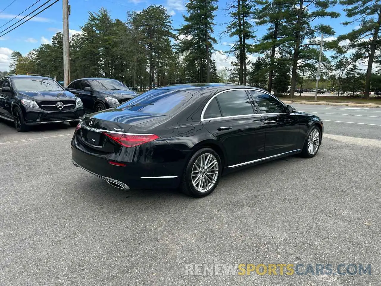4 Photograph of a damaged car W1K6G7GB5NA132541 MERCEDES-BENZ S-CLASS 2022