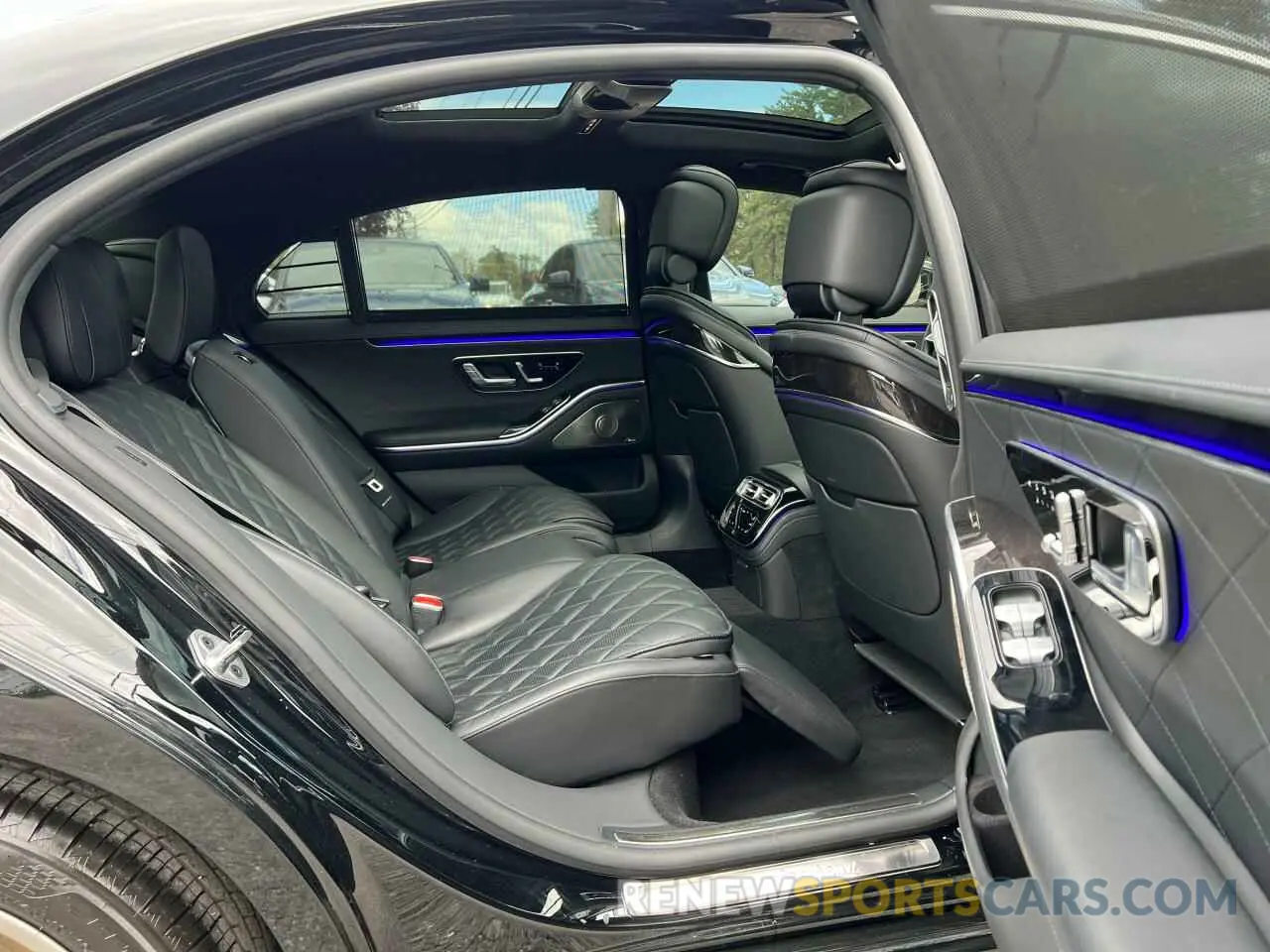 6 Photograph of a damaged car W1K6G7GB5NA132541 MERCEDES-BENZ S-CLASS 2022