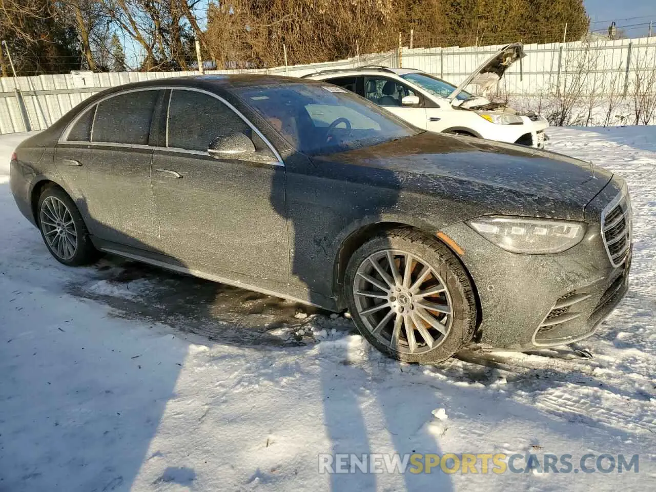 4 Photograph of a damaged car W1K6G7GB7NA079745 MERCEDES-BENZ S-CLASS 2022
