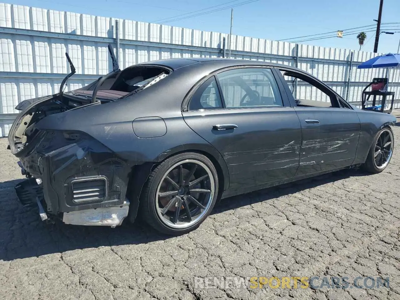 3 Photograph of a damaged car W1K6G6DB3PA208940 MERCEDES-BENZ S-CLASS 2023