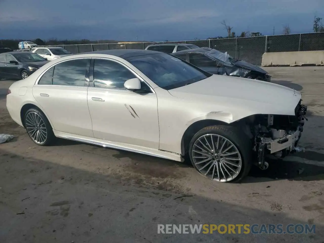 4 Photograph of a damaged car W1K6G7GB8PA201712 MERCEDES-BENZ S-CLASS 2023