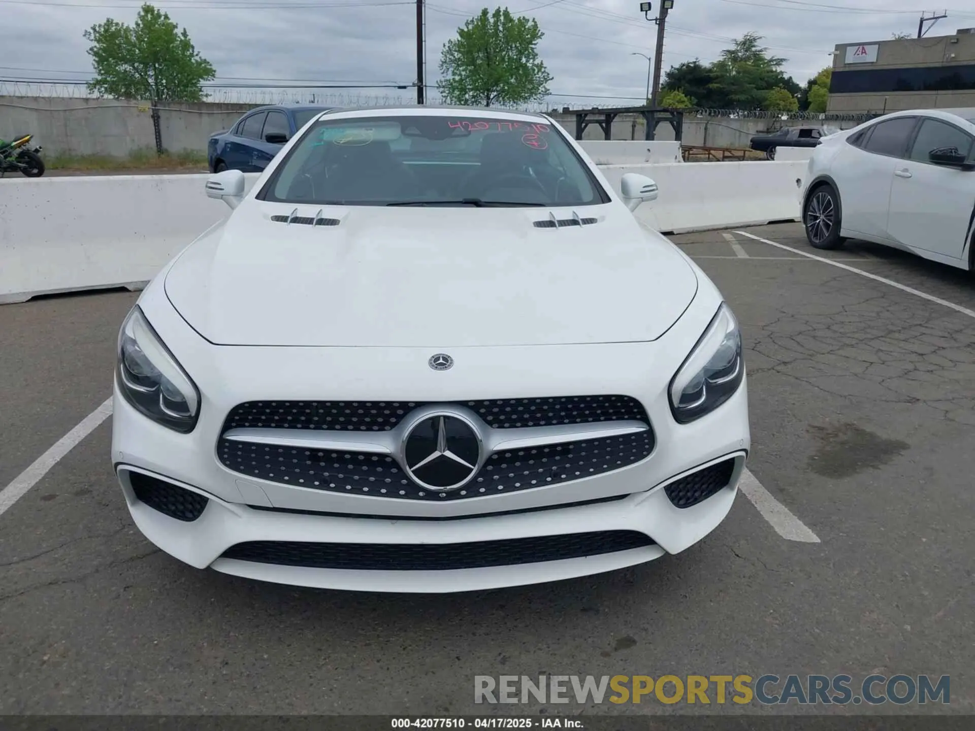 12 Photograph of a damaged car WDDJK6GAXKF055657 MERCEDES-BENZ SL 450 2019
