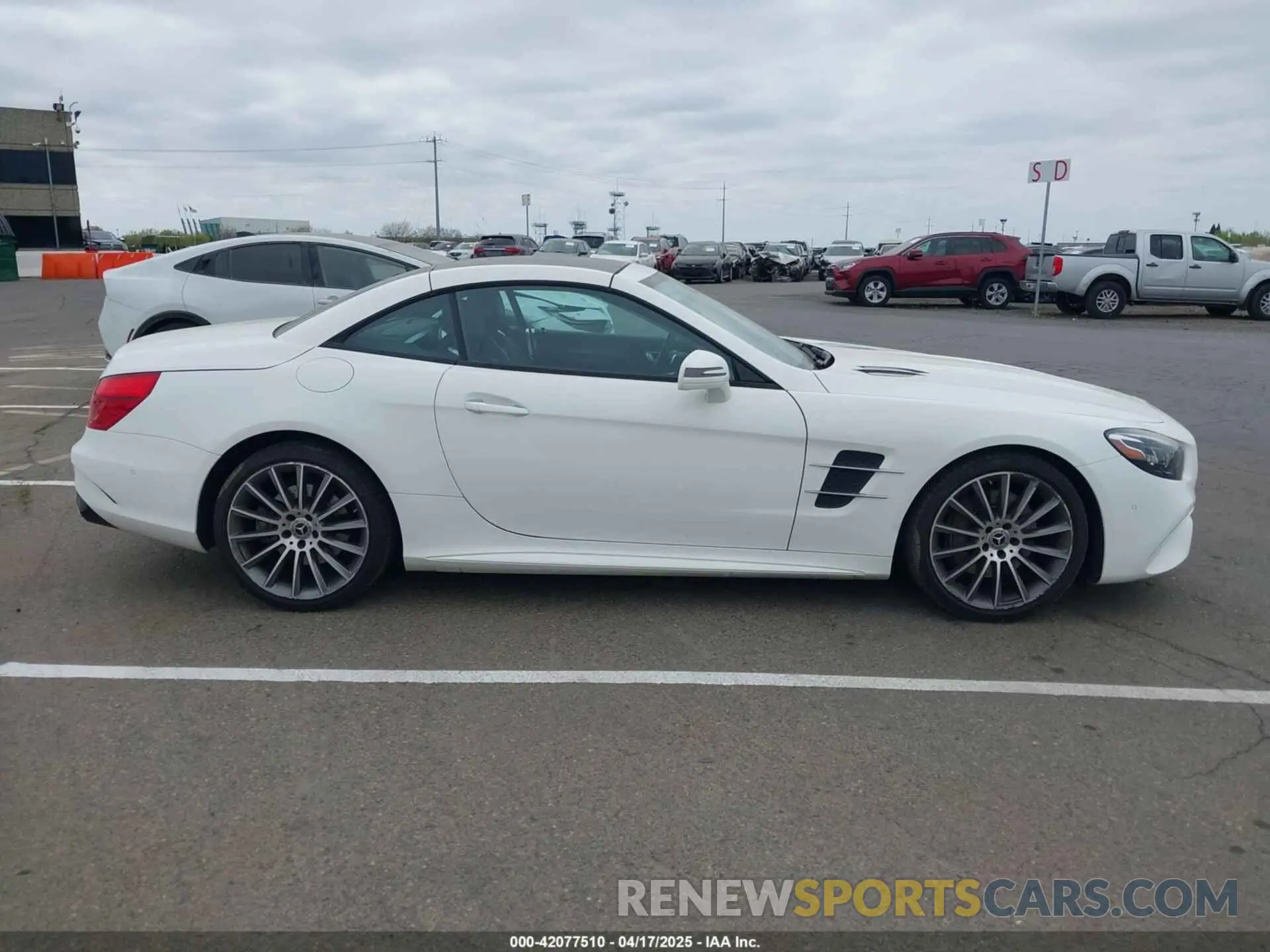 13 Photograph of a damaged car WDDJK6GAXKF055657 MERCEDES-BENZ SL 450 2019