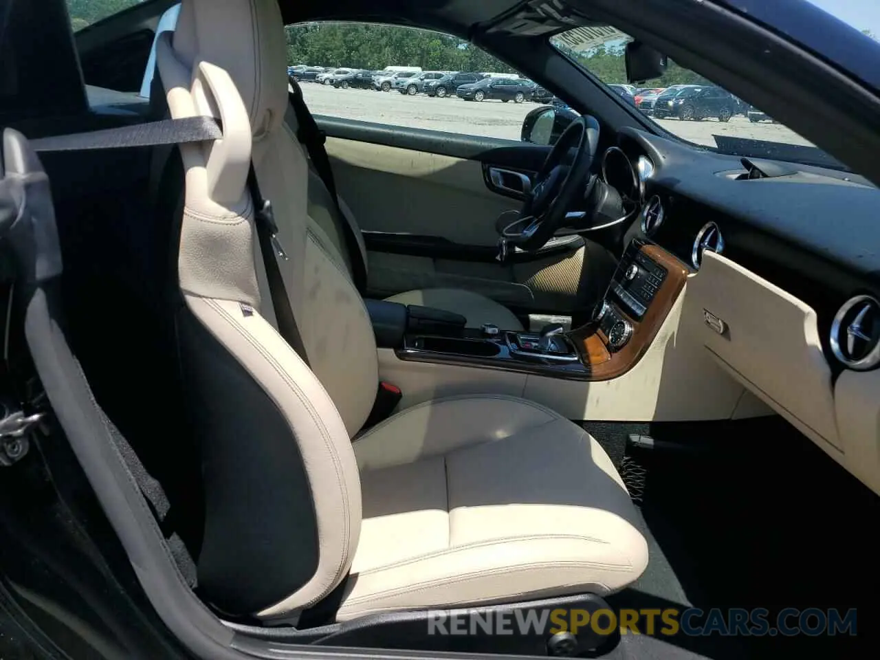 10 Photograph of a damaged car WDDPK3JA3KF160252 MERCEDES-BENZ SLC-CLASS 2019