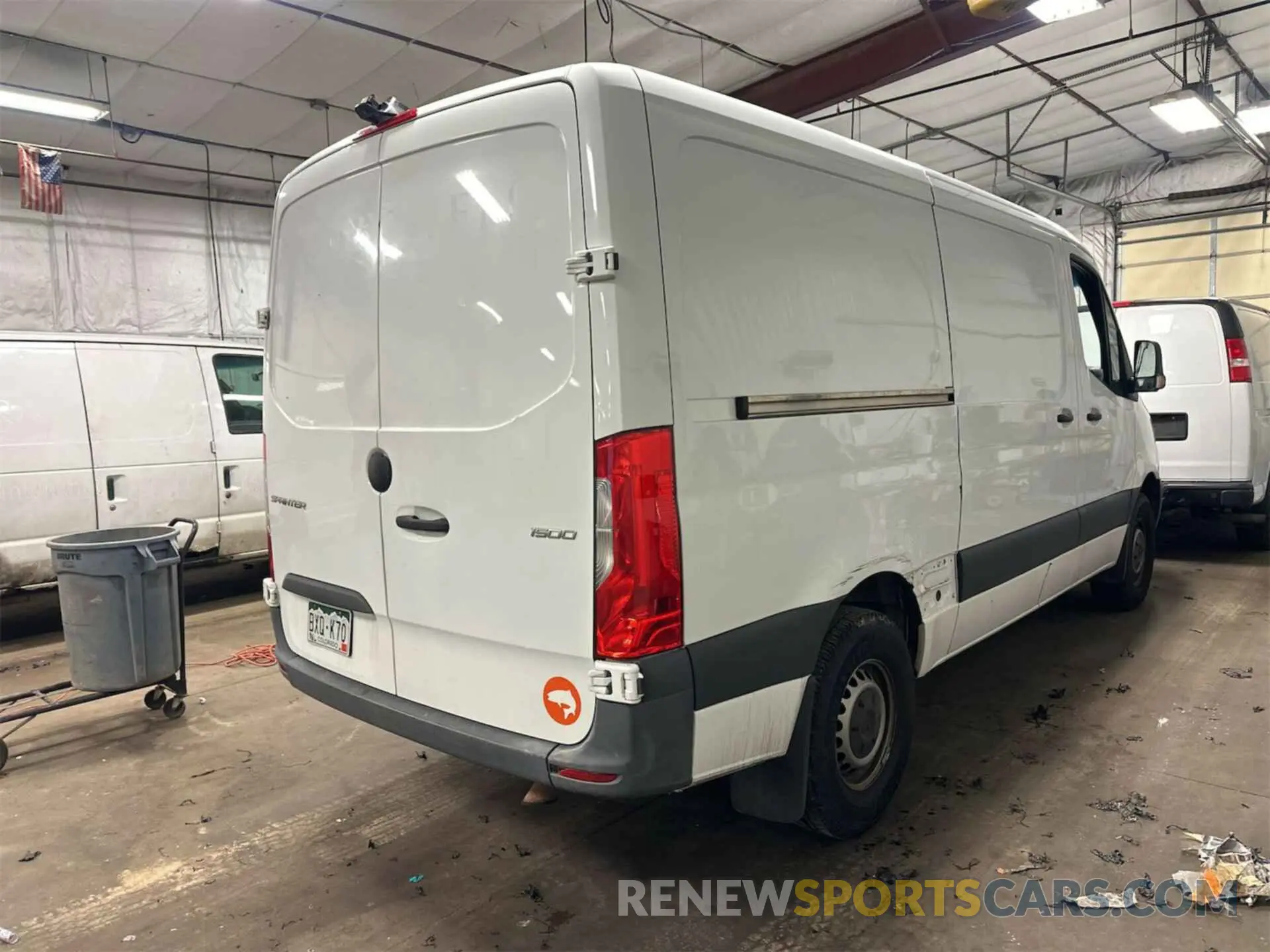 18 Photograph of a damaged car W1W70BGY0KT018168 MERCEDES-BENZ SPRINTER 1500 2019