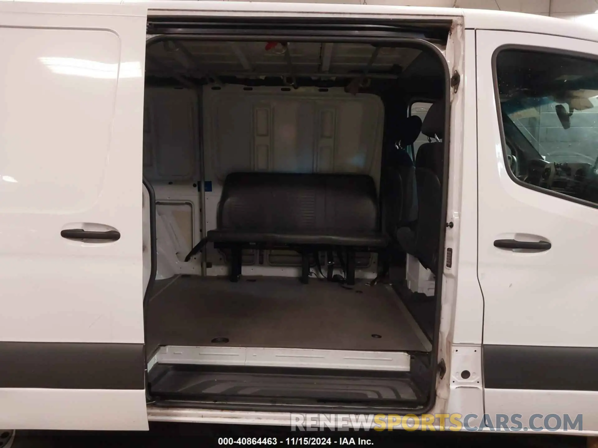 8 Photograph of a damaged car WD4PE7ED8KT015888 MERCEDES-BENZ SPRINTER 1500 2019