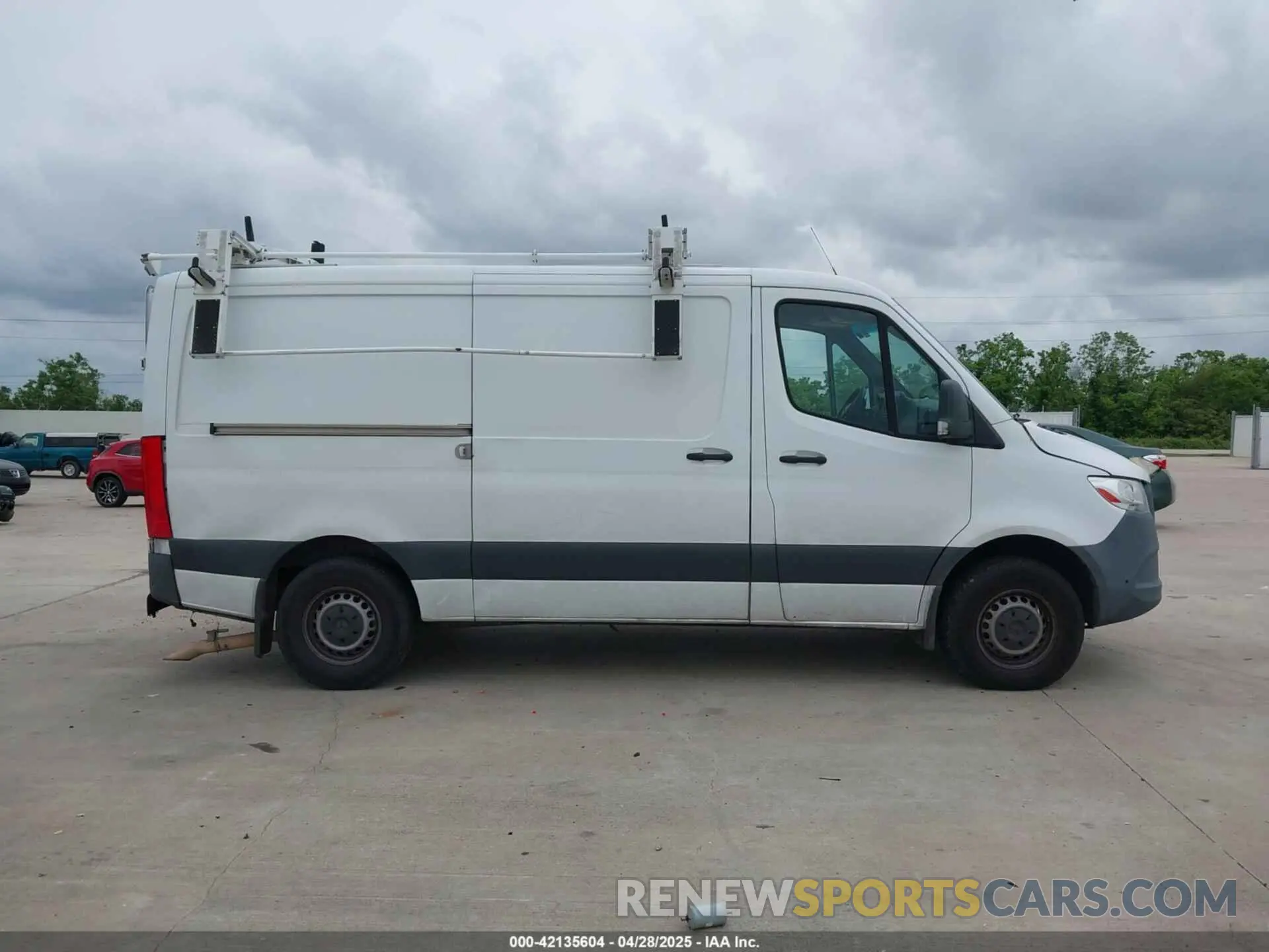 13 Photograph of a damaged car W1Y70BGY3LT039735 MERCEDES-BENZ SPRINTER 1500 2020