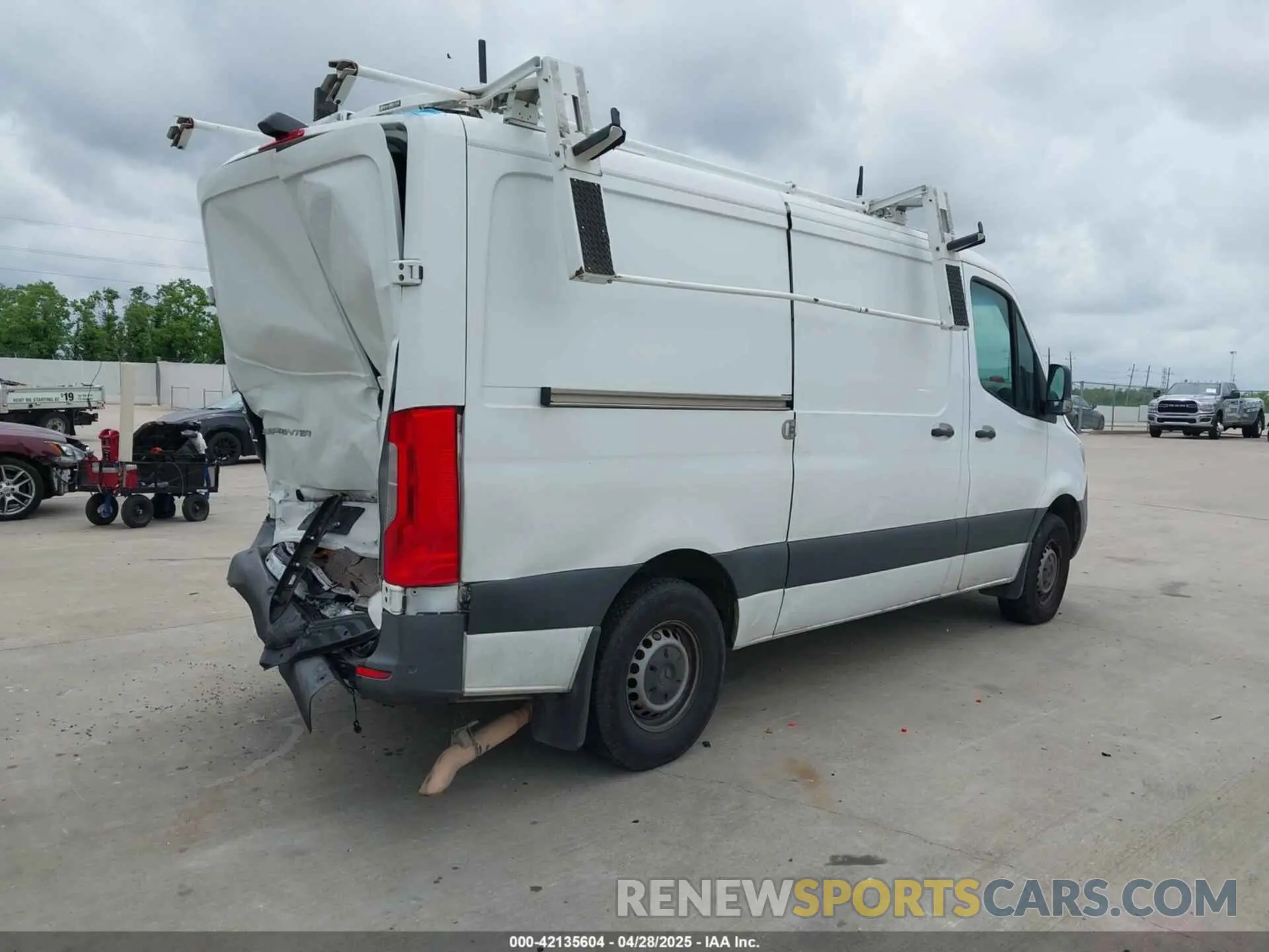 4 Photograph of a damaged car W1Y70BGY3LT039735 MERCEDES-BENZ SPRINTER 1500 2020