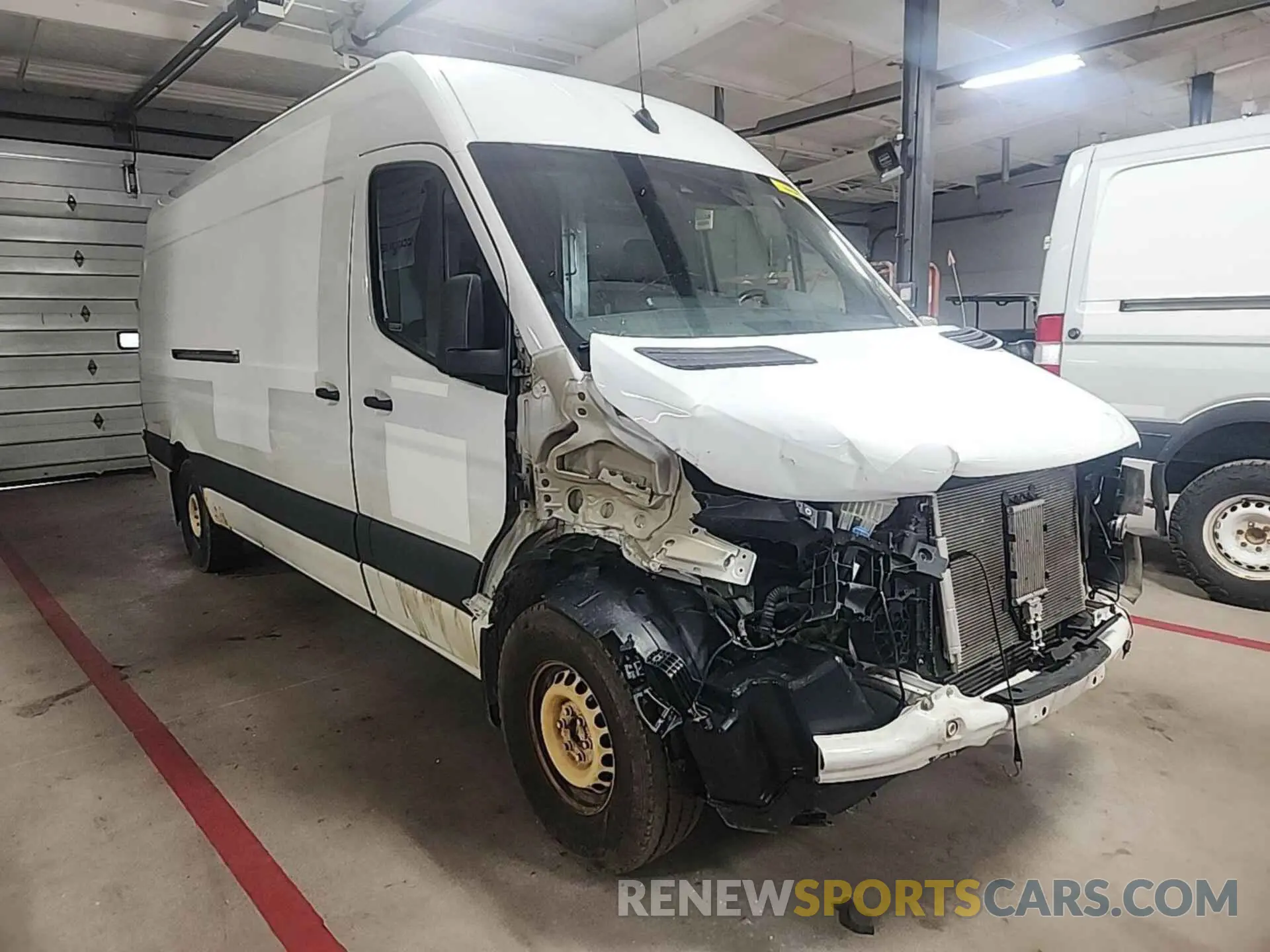 10 Photograph of a damaged car WD3PF1CD1KP050380 MERCEDES-BENZ SPRINTER 2019