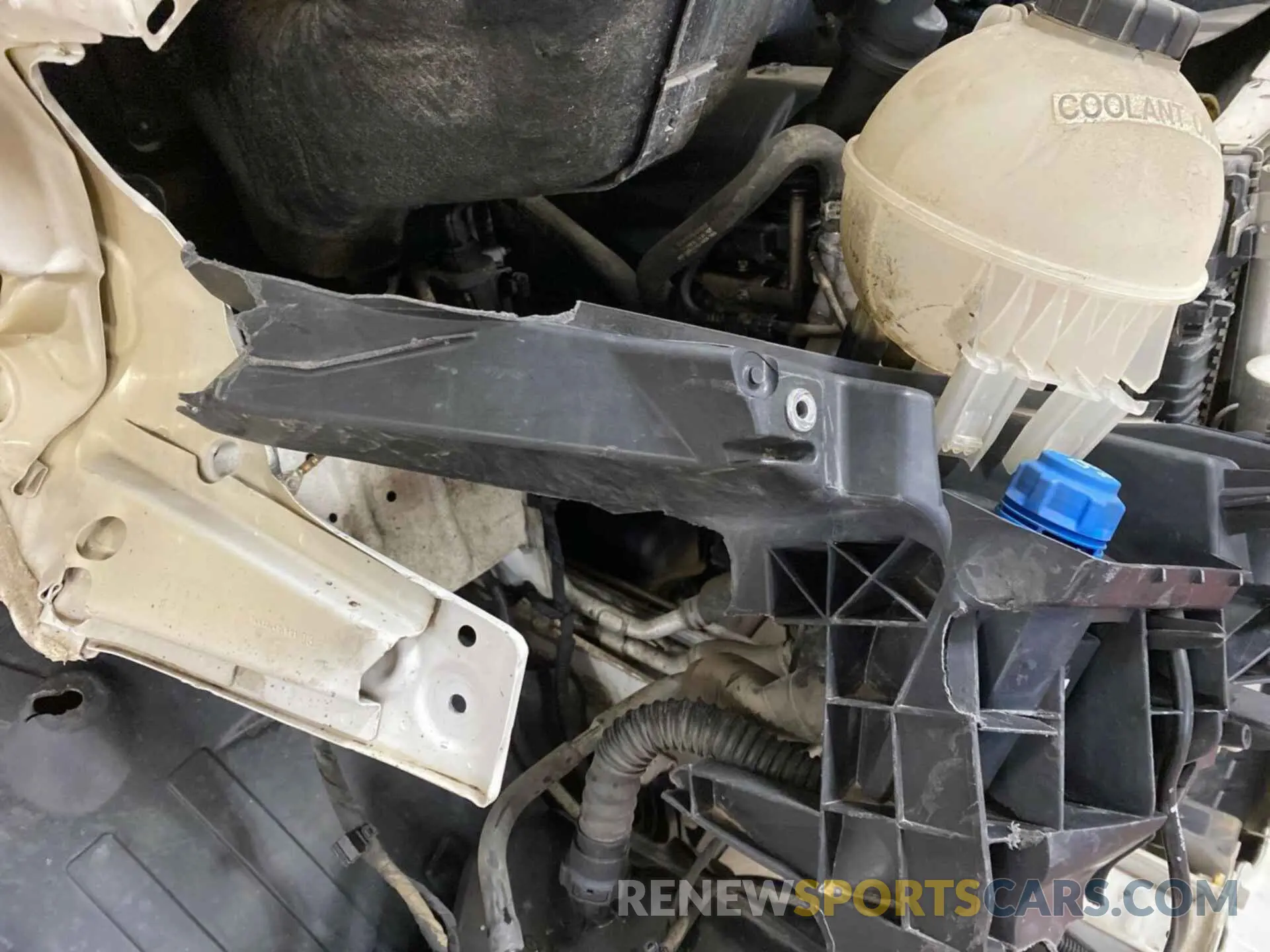34 Photograph of a damaged car WD3PF1CD1KP050380 MERCEDES-BENZ SPRINTER 2019
