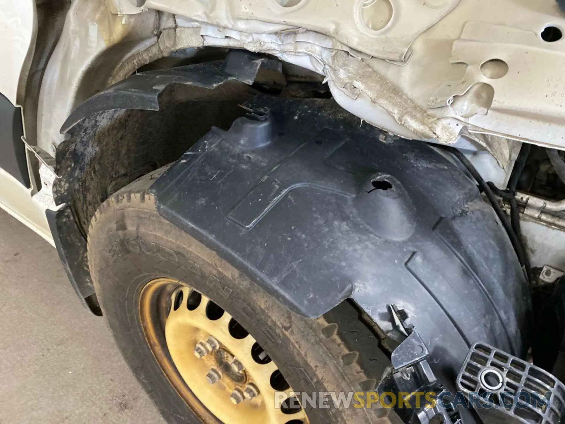 37 Photograph of a damaged car WD3PF1CD1KP050380 MERCEDES-BENZ SPRINTER 2019