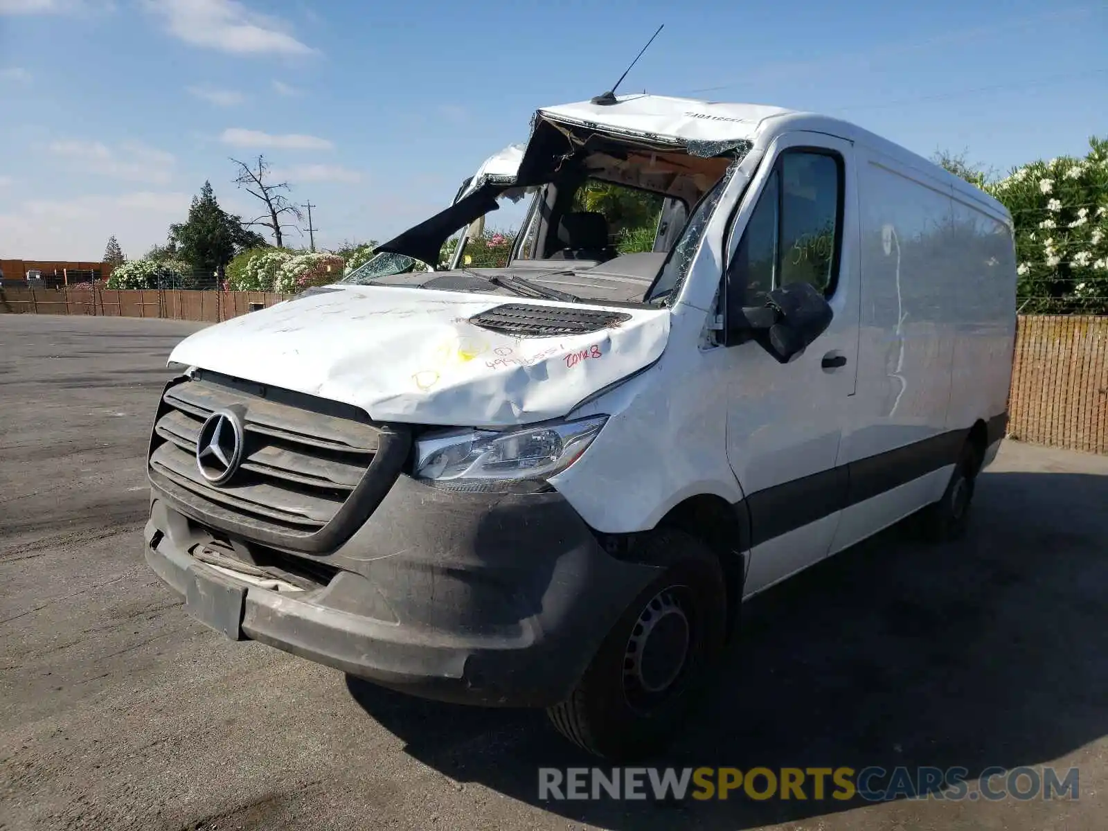 2 Photograph of a damaged car WD4PE7ED6KT016750 MERCEDES-BENZ SPRINTER 2019