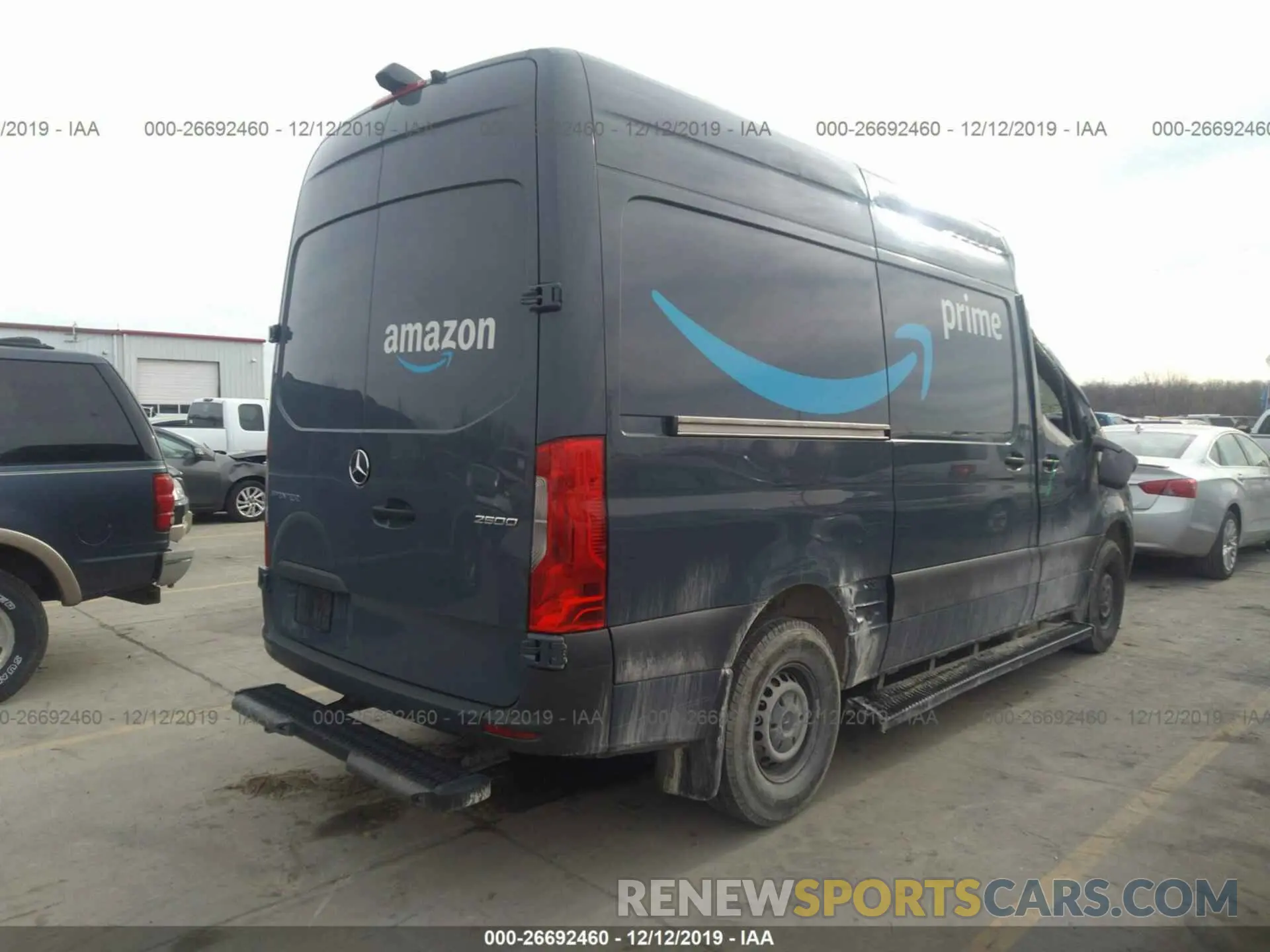 4 Photograph of a damaged car WD4PF0CD1KT004318 MERCEDES-BENZ SPRINTER 2019