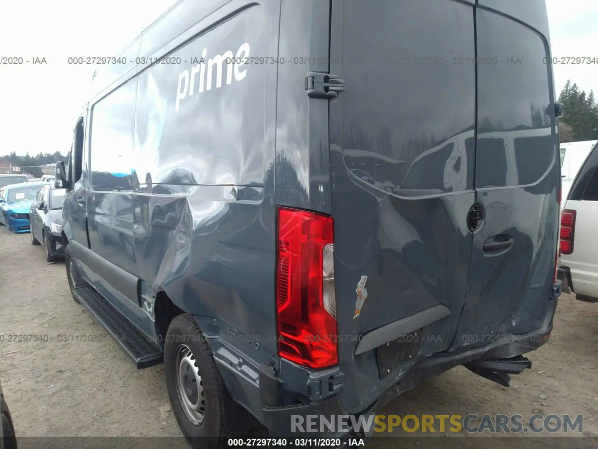 3 Photograph of a damaged car WD4PF0CD4KP030565 MERCEDES-BENZ SPRINTER 2019