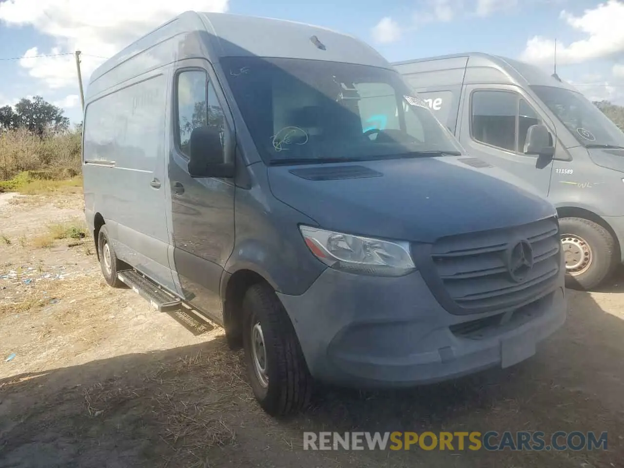 4 Photograph of a damaged car WD4PF0CD5KT004452 MERCEDES-BENZ SPRINTER 2019