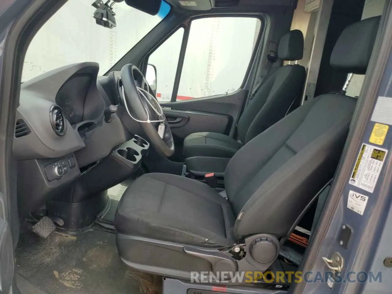 7 Photograph of a damaged car WD4PF0CD5KT004452 MERCEDES-BENZ SPRINTER 2019