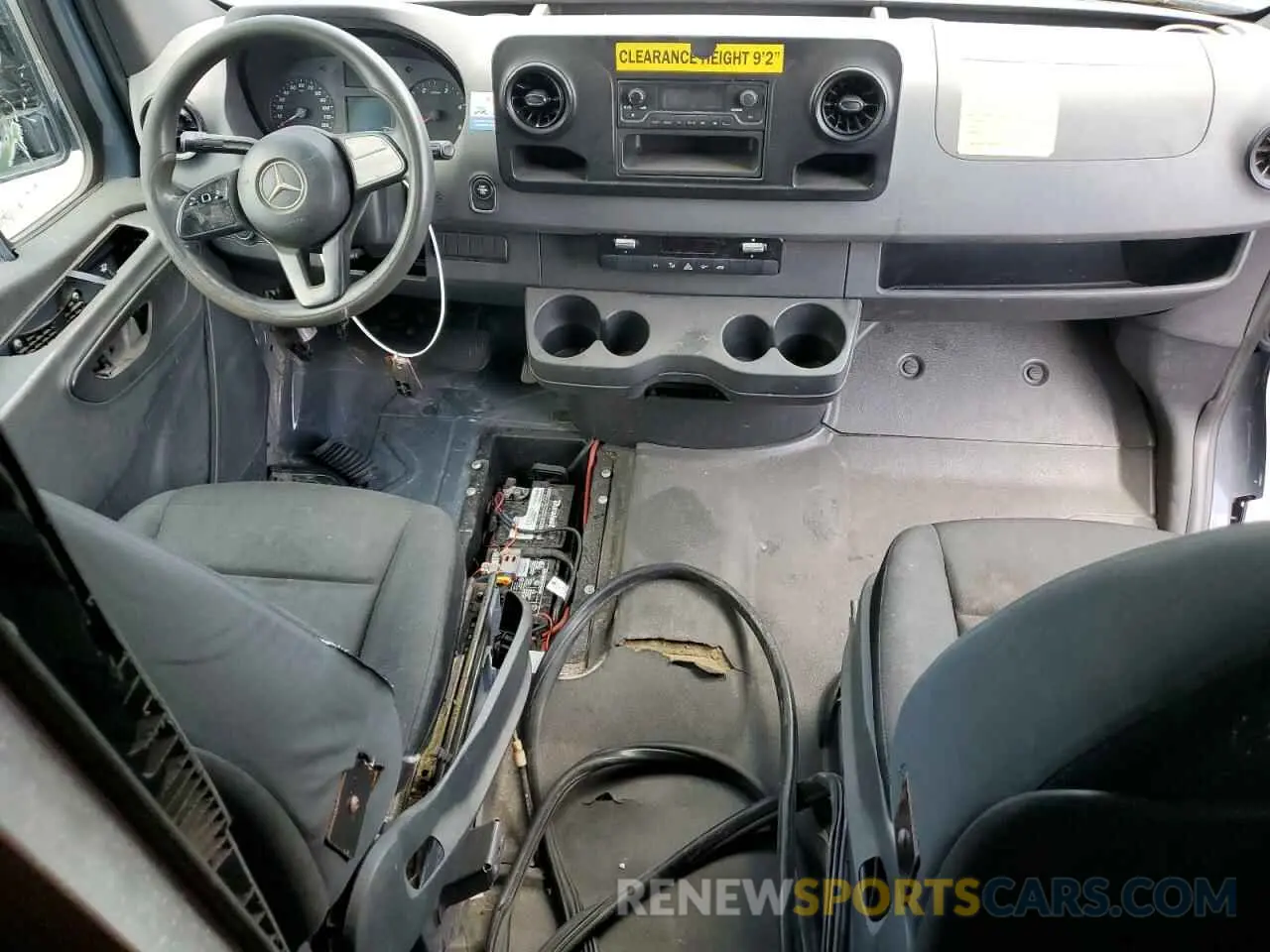 8 Photograph of a damaged car WD4PF0CD6KP093909 MERCEDES-BENZ SPRINTER 2019