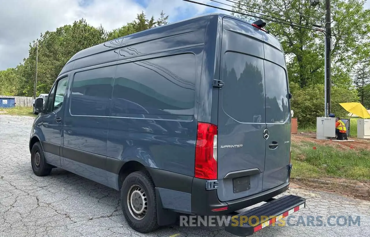 3 Photograph of a damaged car WD4PF0CD7KP043942 MERCEDES-BENZ SPRINTER 2019