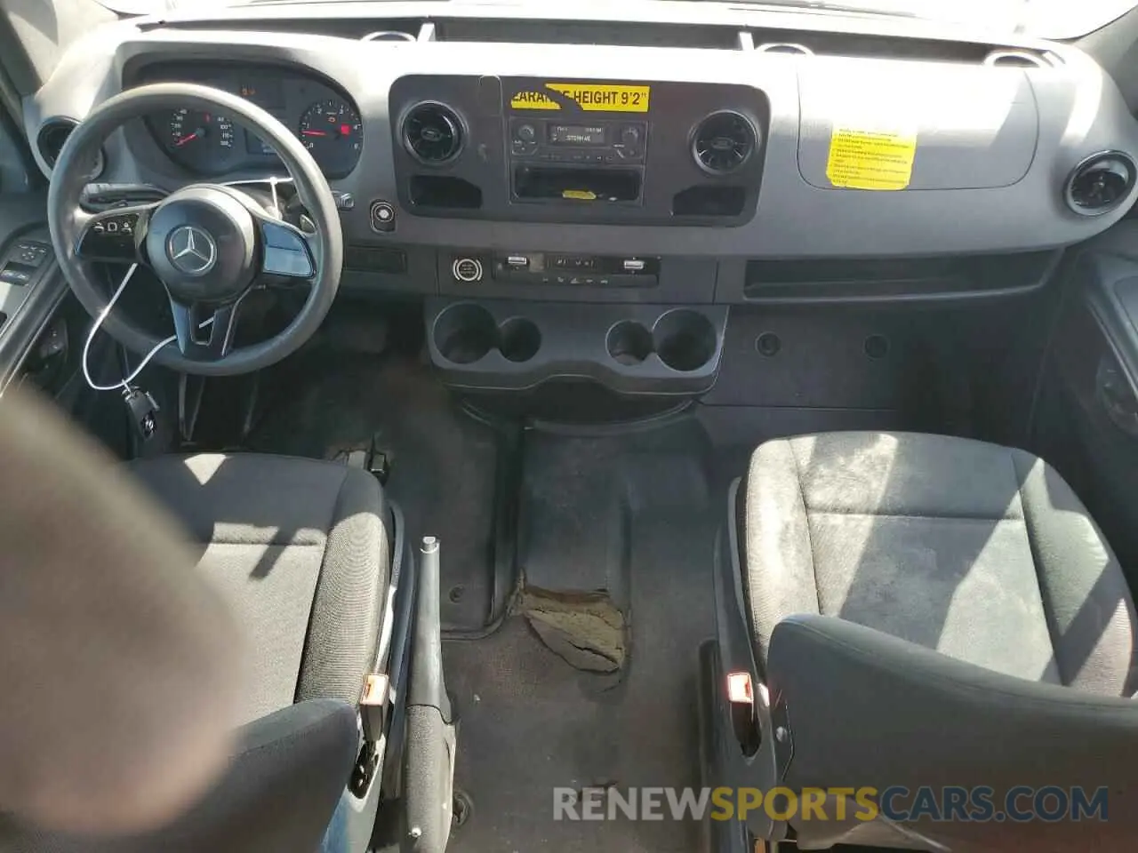 8 Photograph of a damaged car WD4PF0CD7KP082935 MERCEDES-BENZ SPRINTER 2019