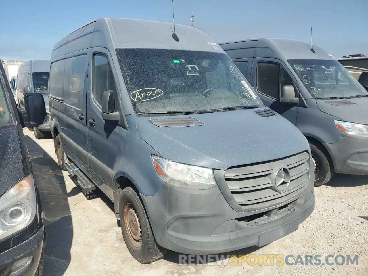 4 Photograph of a damaged car WD4PF0CD7KP083888 MERCEDES-BENZ SPRINTER 2019
