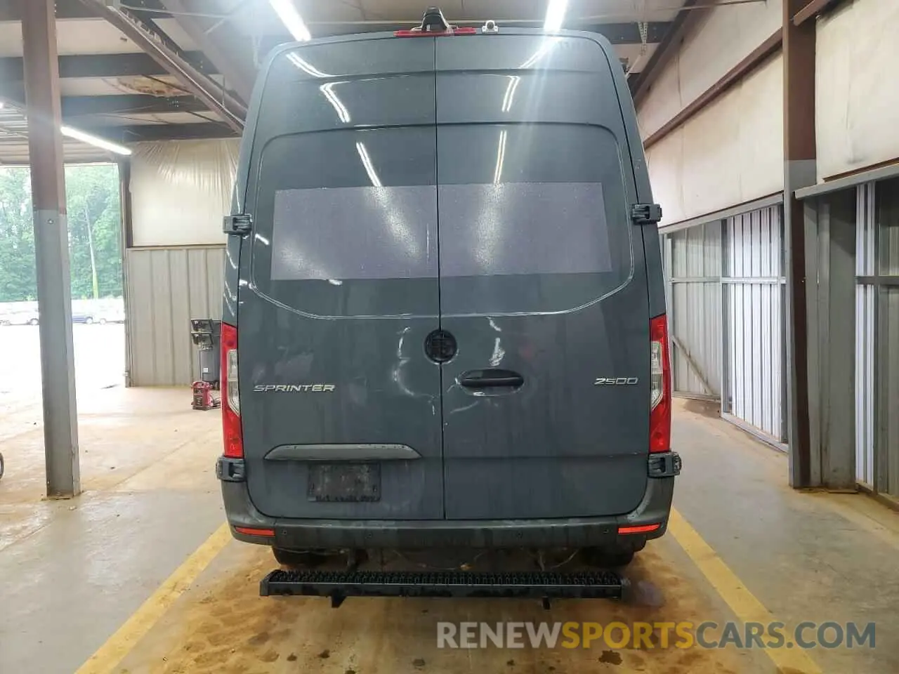 6 Photograph of a damaged car WD4PF0CD9KP052593 MERCEDES-BENZ SPRINTER 2019