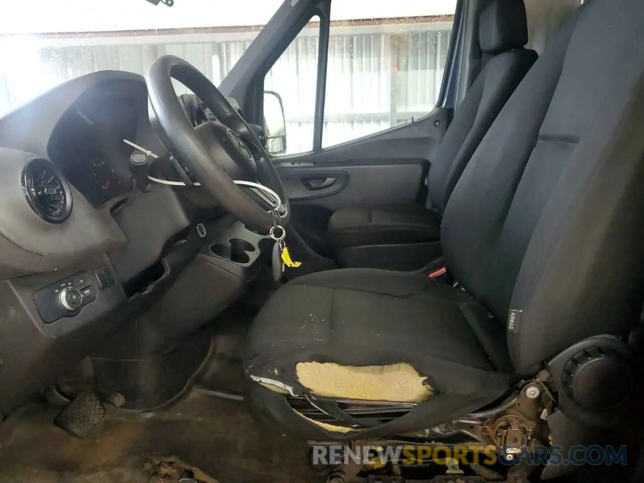 7 Photograph of a damaged car WD4PF0CD9KP052593 MERCEDES-BENZ SPRINTER 2019