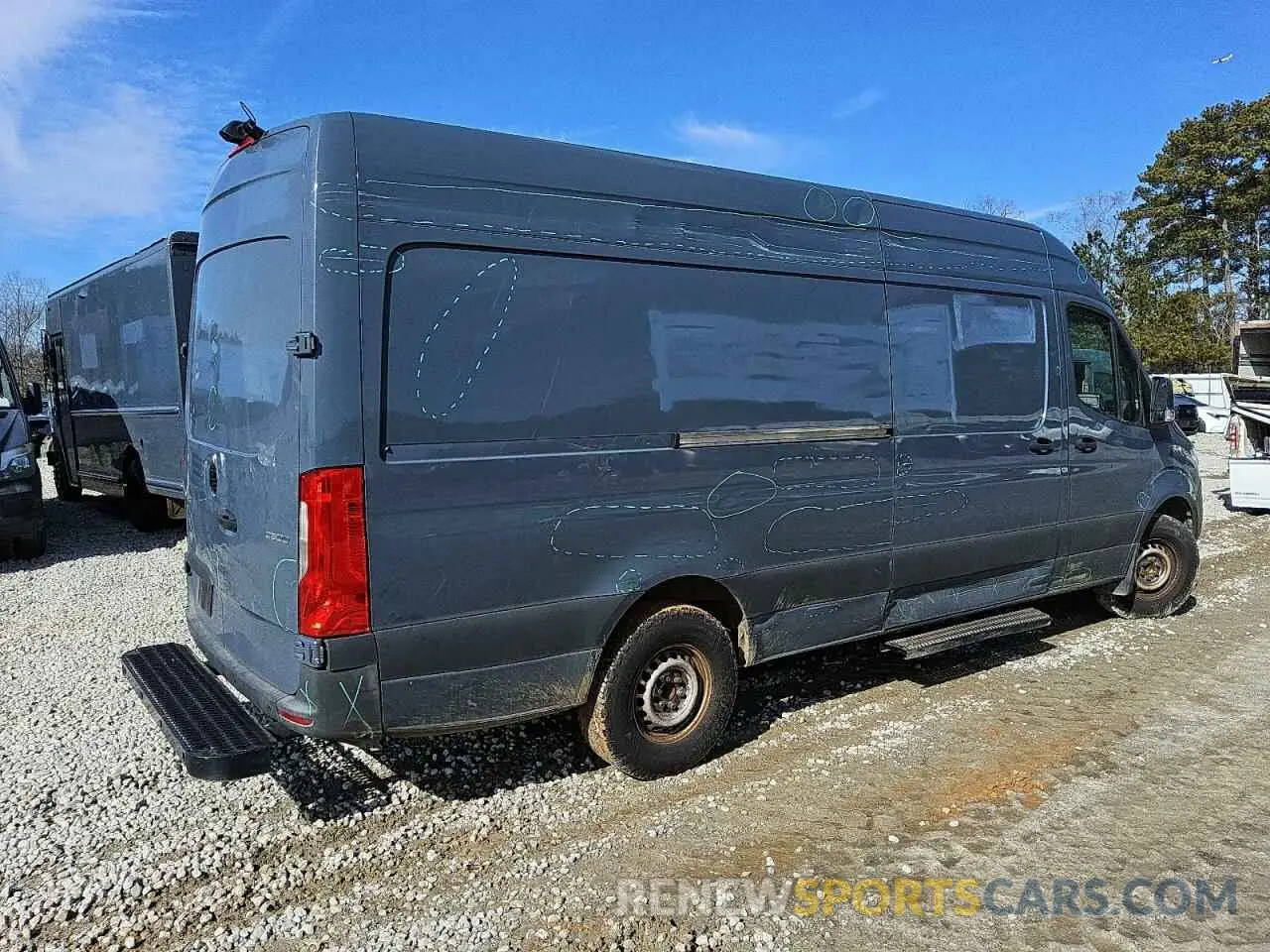 3 Photograph of a damaged car WD4PF1CD1KP147803 MERCEDES-BENZ SPRINTER 2019